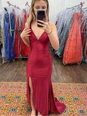 Elegant Red Satin Evening Gown with Thigh Slit